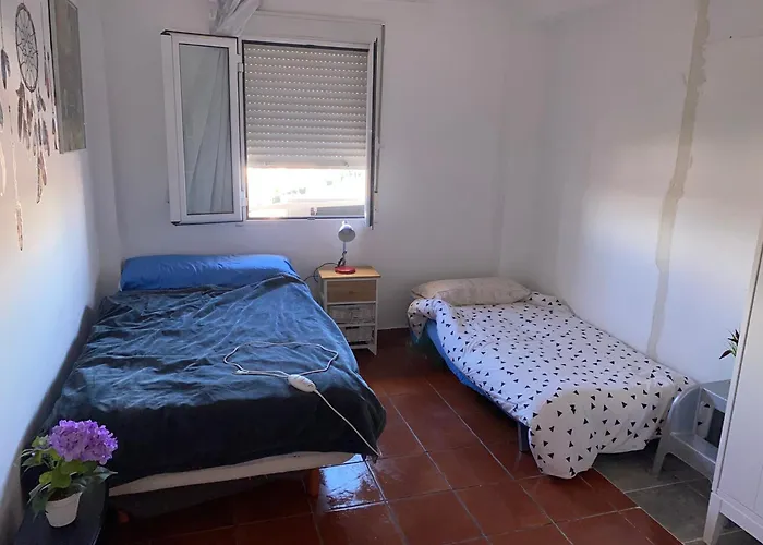 Habitacion Luminosa En Piso Compartido